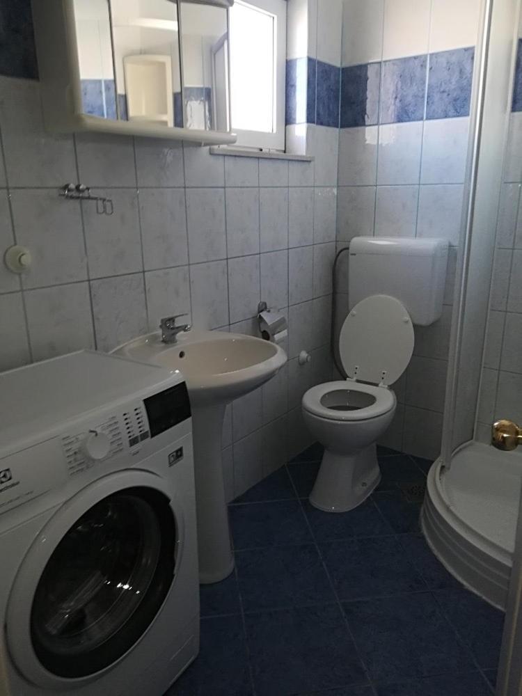 Apartment And Rooms Sidro Петрчане Экстерьер фото